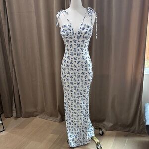 Elegant Blue Floral Dress